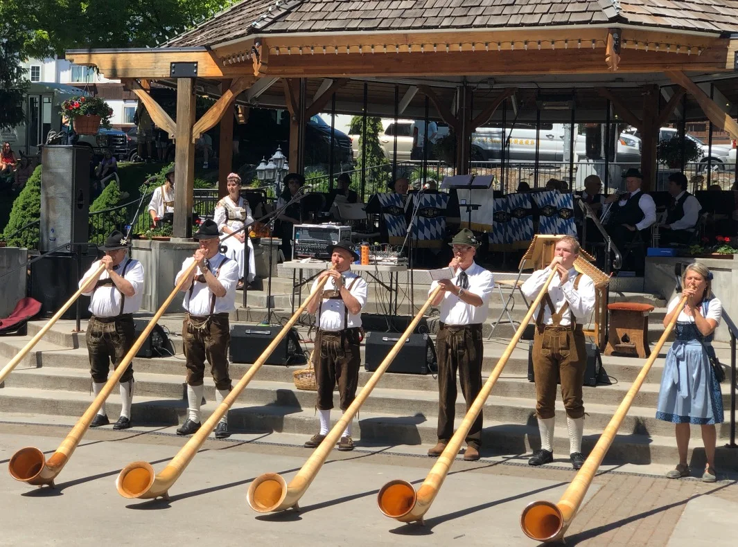 Alphorn players in Leavenworth